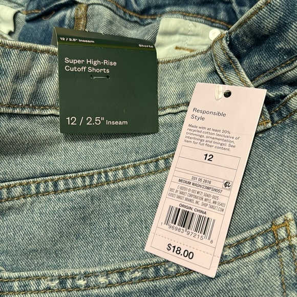 NWT wild fable super high rise cutoff short size 12 - Picture 3 of 4